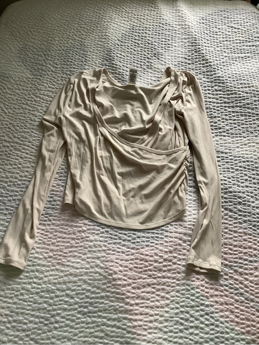 {NWOT}Women’s Long-Sleeve Draped Wrap Top in Cream